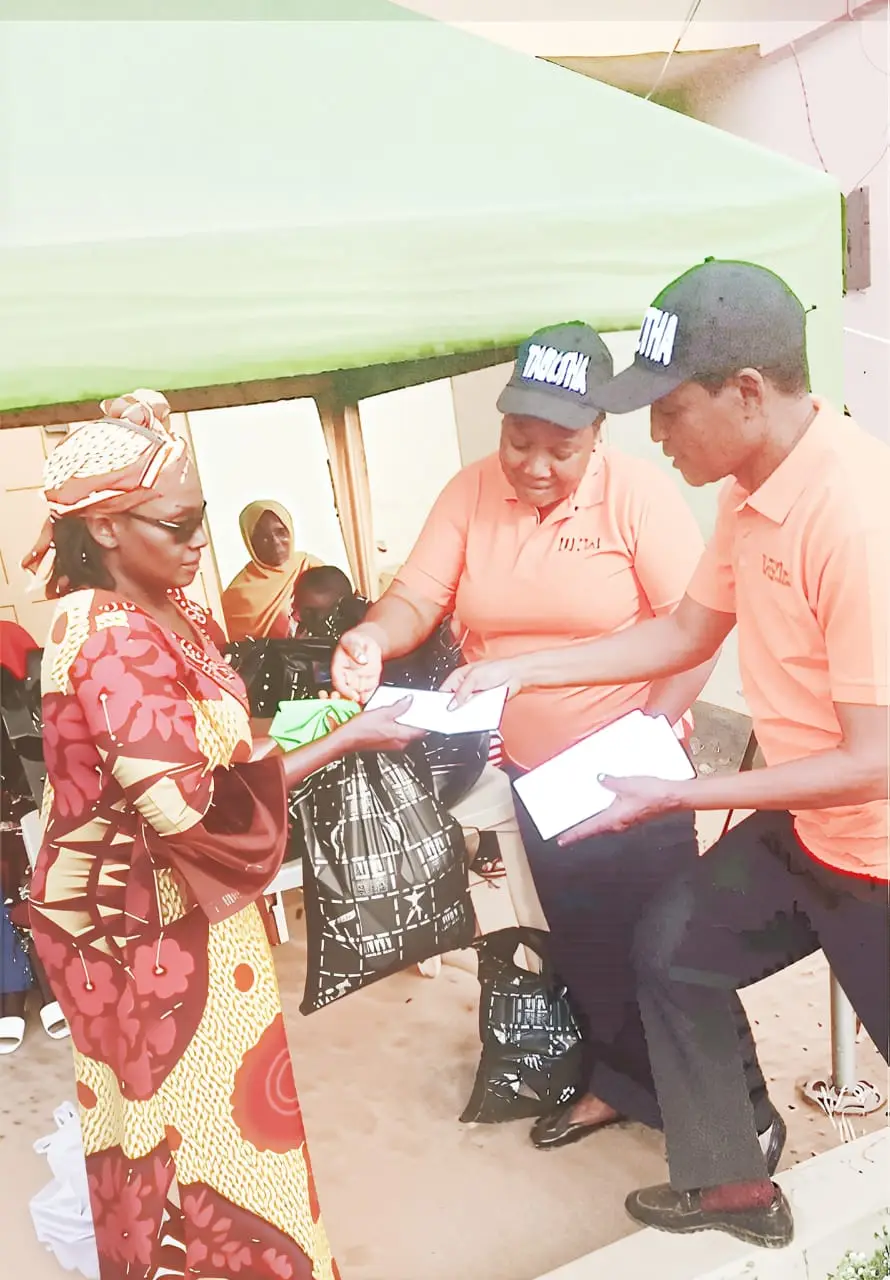Cheque and foodstuff donation